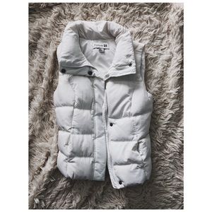 Forever 21 White Puffy Sleeveless Vest